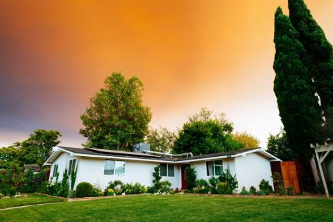 Home is not a safe place for everyone (photo by Gus Ruballo on Unsplash)